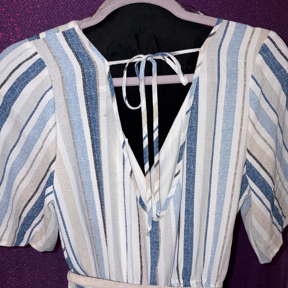 NWT Francesca’s Blue White Striped Wrap Jumpsuit XL Boutique - Picture 7 of 12